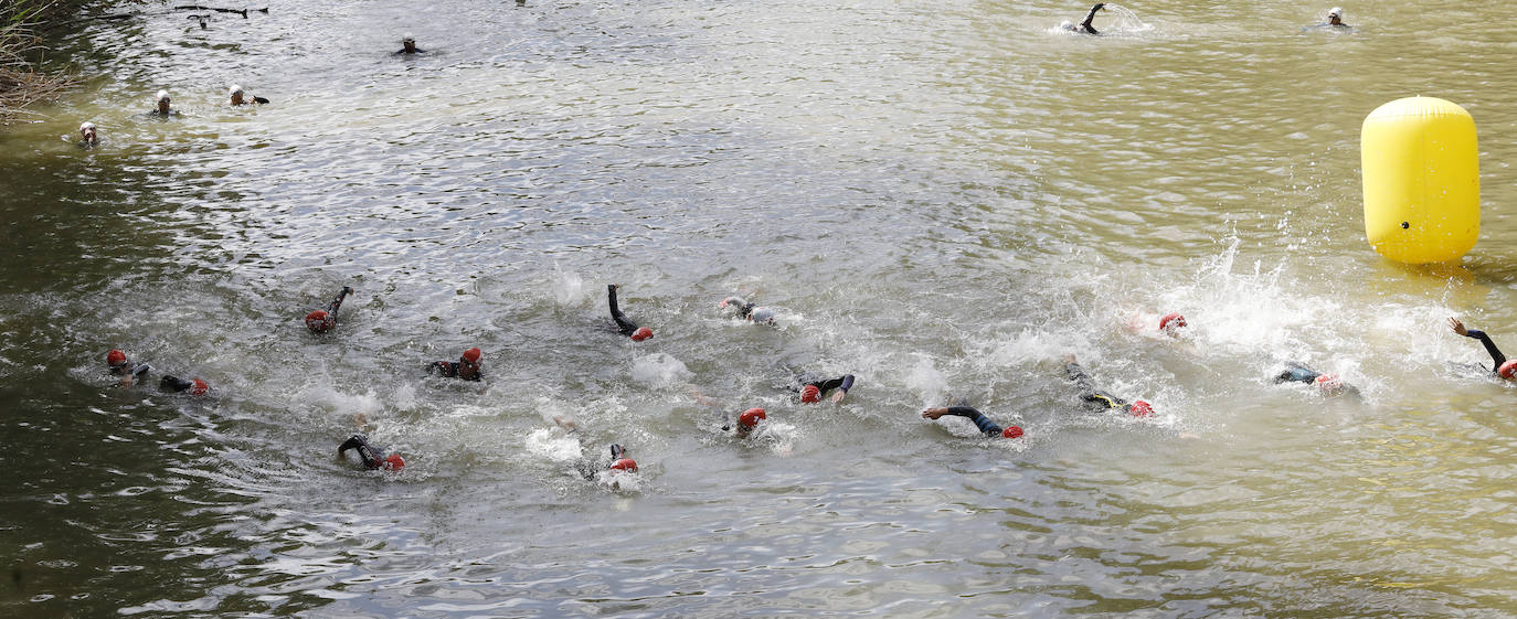 La prueba contó con la participación de 127 triatletas en el popular circuito urbano