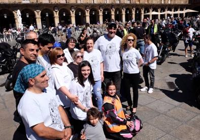 Imagen secundaria 1 - Más de un centenar de moteros ruedan 137 kilómetros en Salamanca para concienciar contra el Bullying