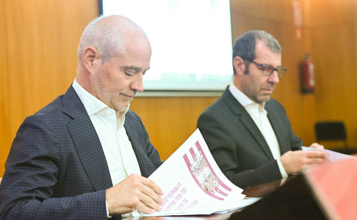 Víctor Caramanzana y David Espinar, durante la presentación del estudio. 