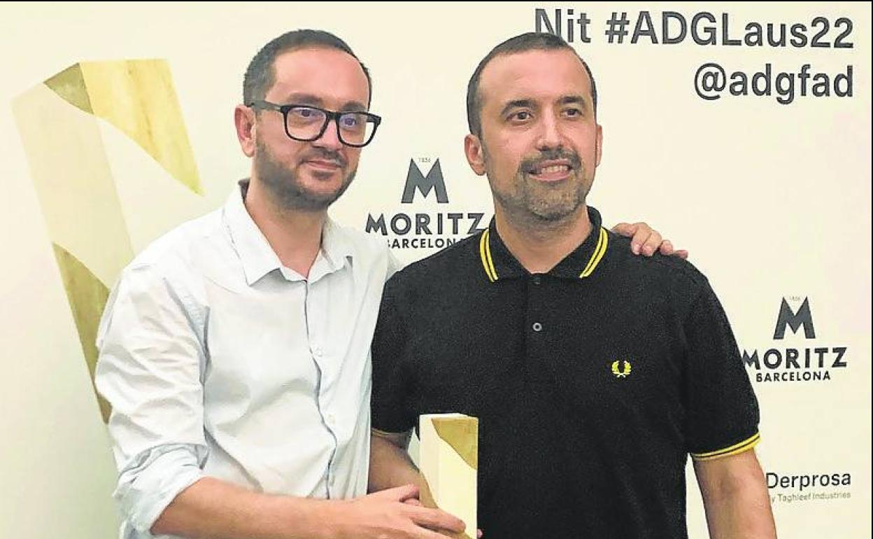 Los diseñadores premiados Eduardo Miravalles y David Gamarra.