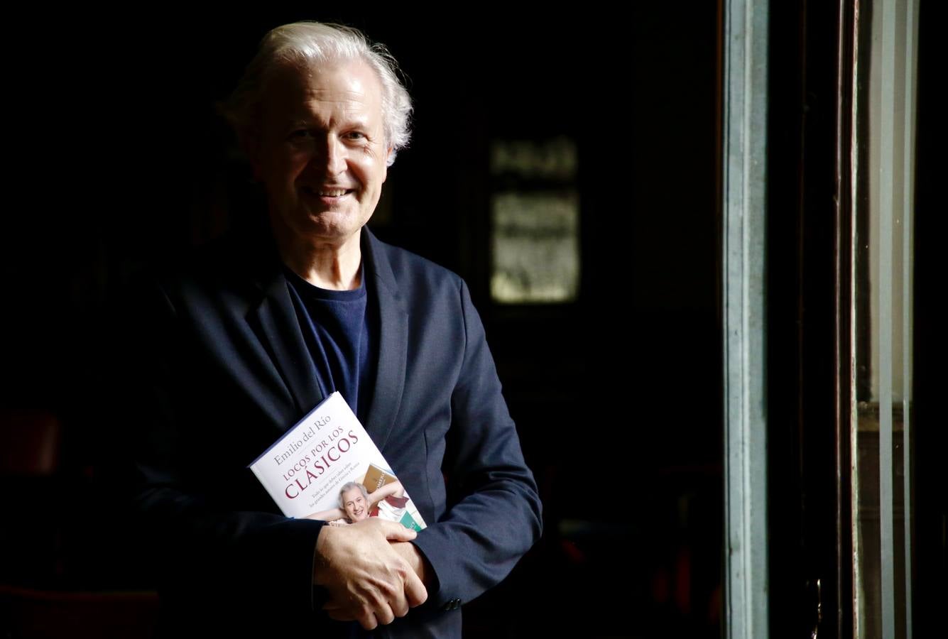 Fotos: Emilio del Río vuelve a encantar al público del Aula de Cultura