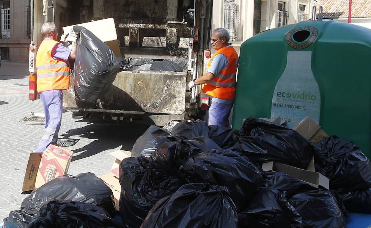 Recogida de basura de Urbaser. 