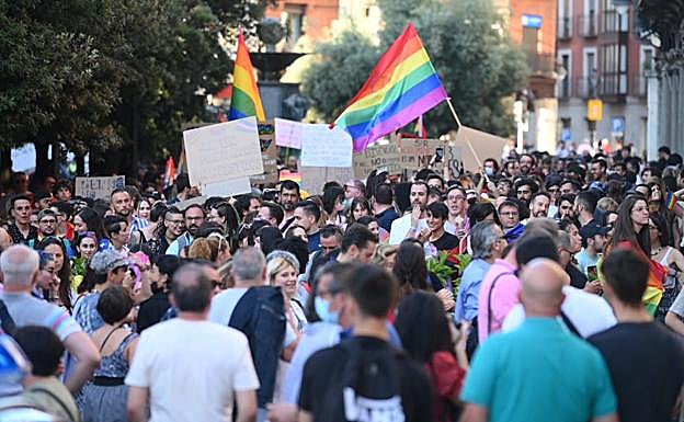 Manifestacón por los derechos LGTBI+ en Valladolid.