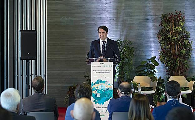 Imagen. El consejero Juan Carlos Suárez-Quiñones, durante su intervención. 
