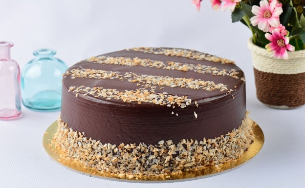 Tarta de chocolate con galletas