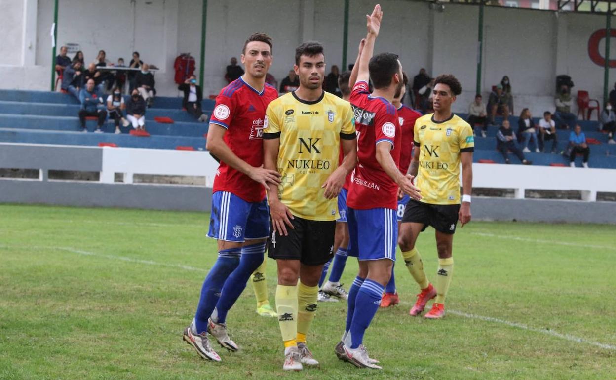 Yago Trigueros durante su etapa como futbolista del San Martín asturiano. 