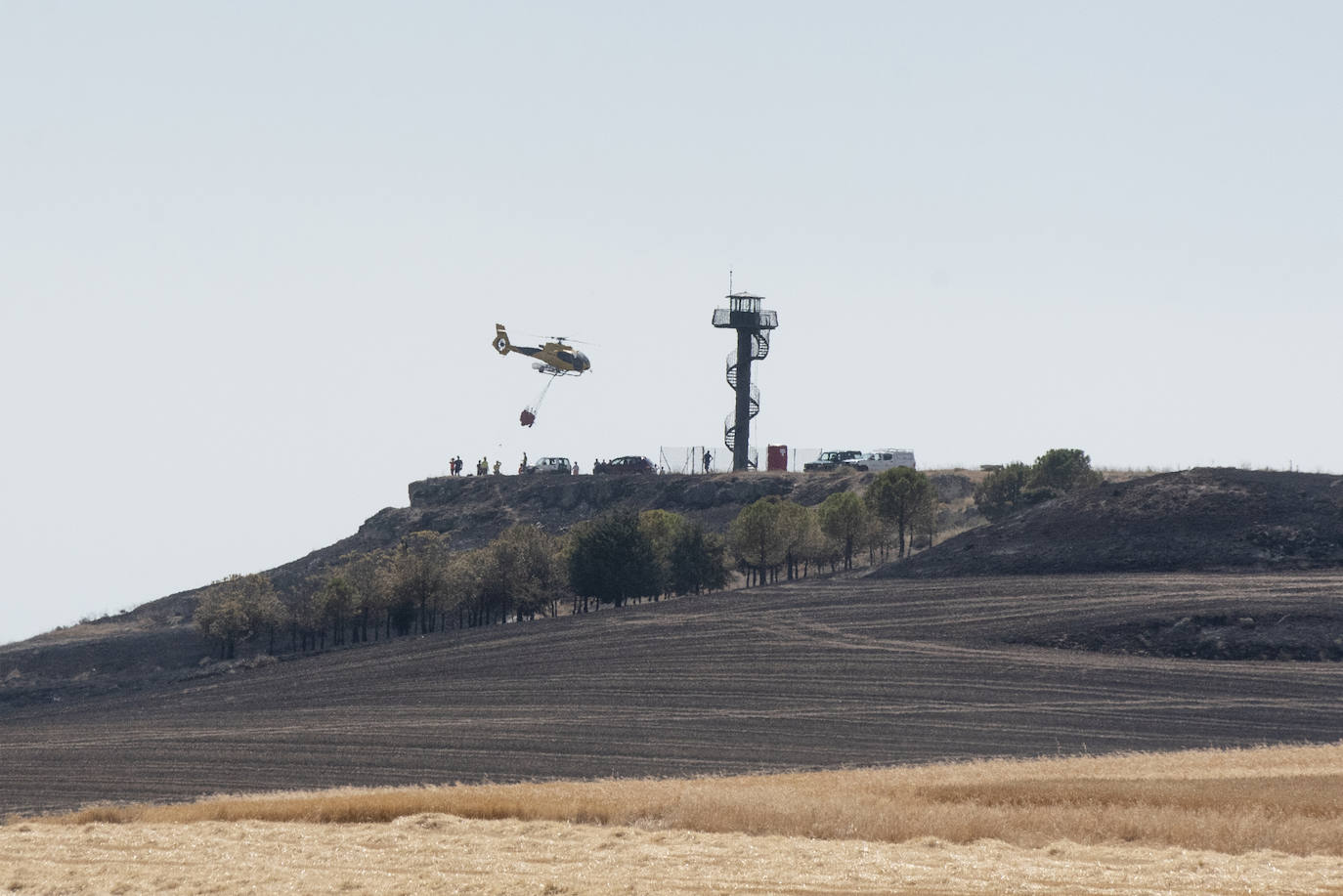 Labores de extinción del incendio en Cuéllar