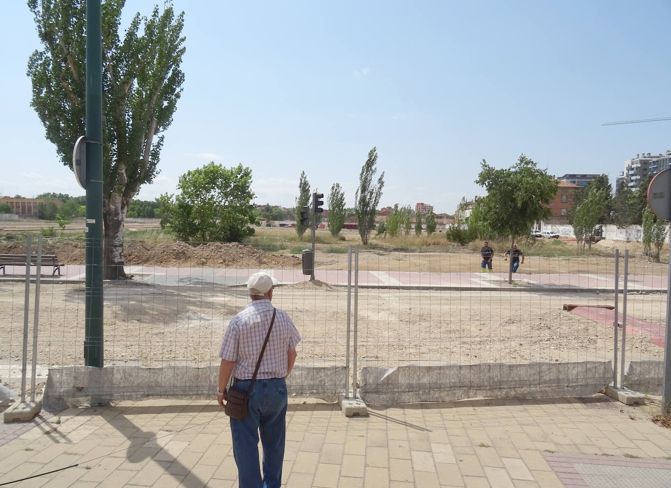 Fotos: El derribo de la tapia abre los terrenos al nuevo barrio de Valladolid