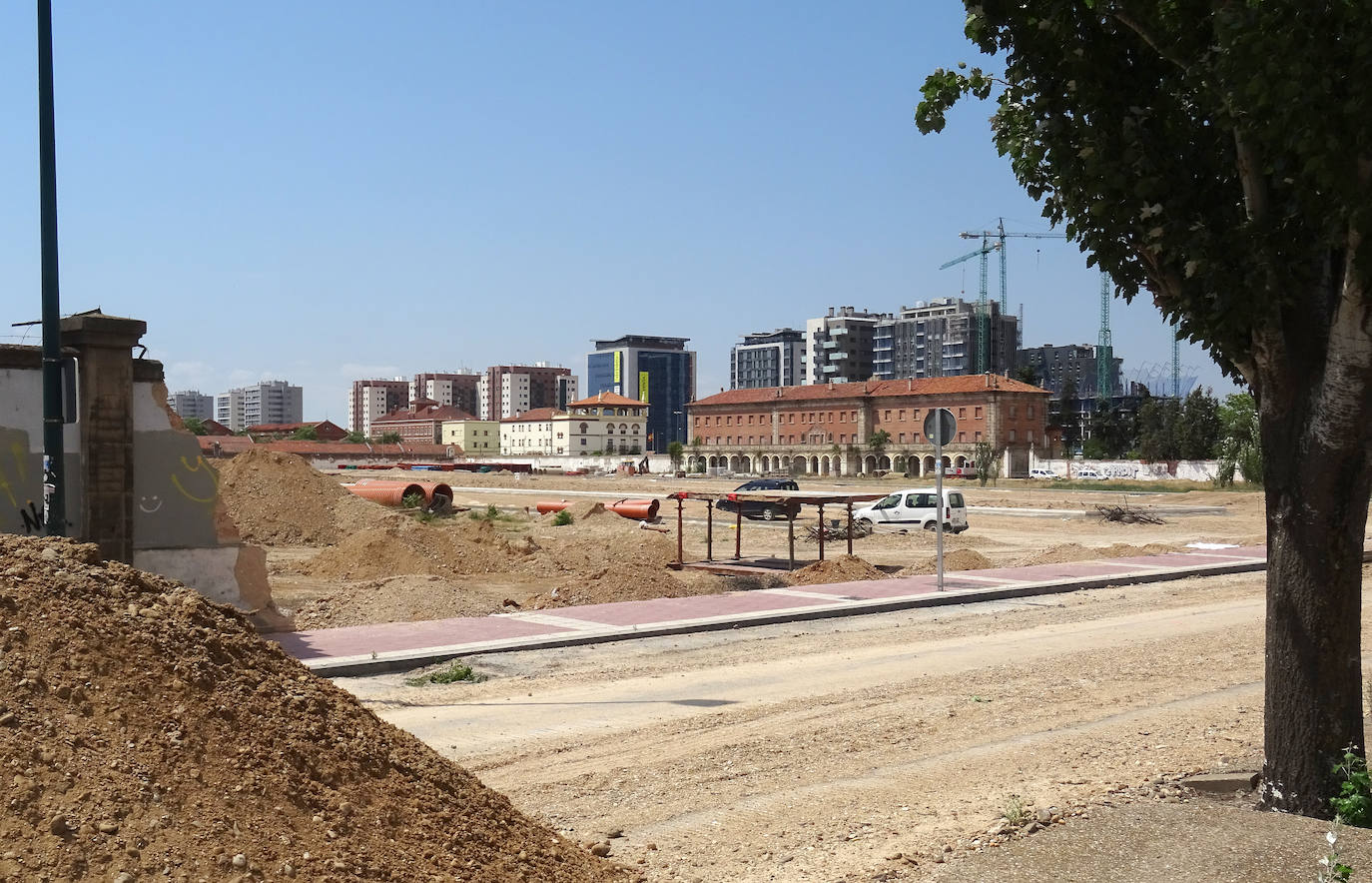 Fotos: El derribo de la tapia abre los terrenos al nuevo barrio de Valladolid