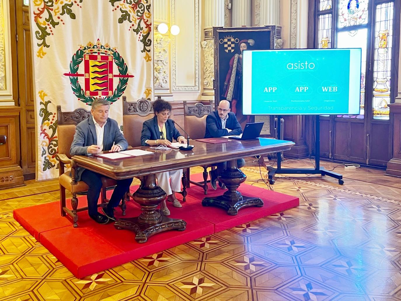 Rafaela Romero, concejala de Servicios Sociales, en la presentación del proyecto de ayuda a domicilio.