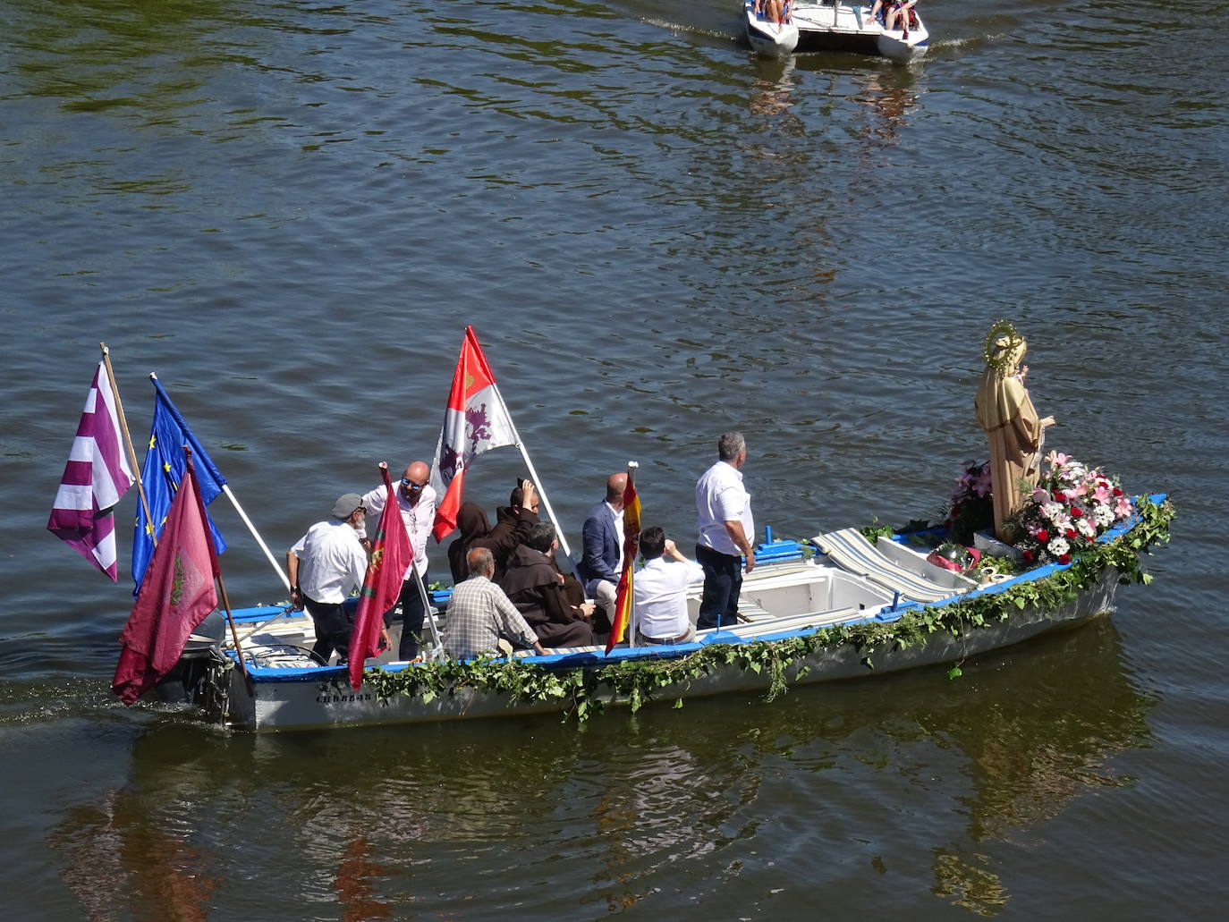 Fotos: XXIII procesión fluvial de la Virgen del Carmen en Valladolid