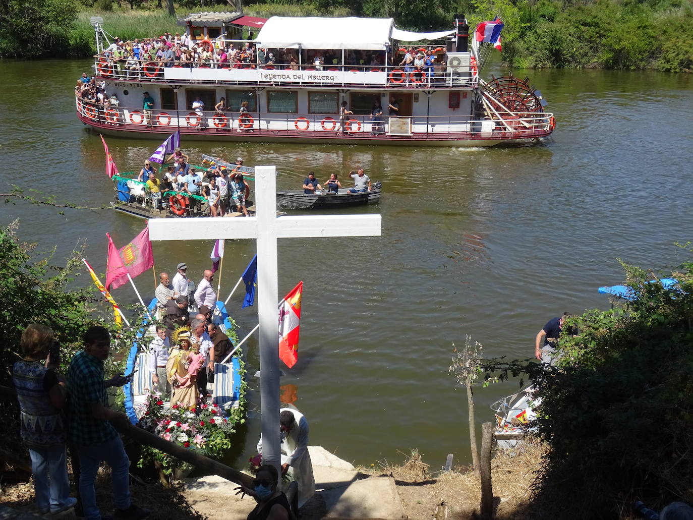 Fotos: XXIII procesión fluvial de la Virgen del Carmen en Valladolid