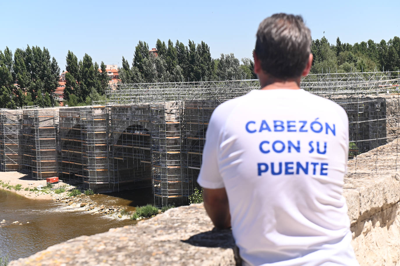 Fotos: Cabezón pide un nuevo viaducto y expresa su hartazgo por el retraso de las obras
