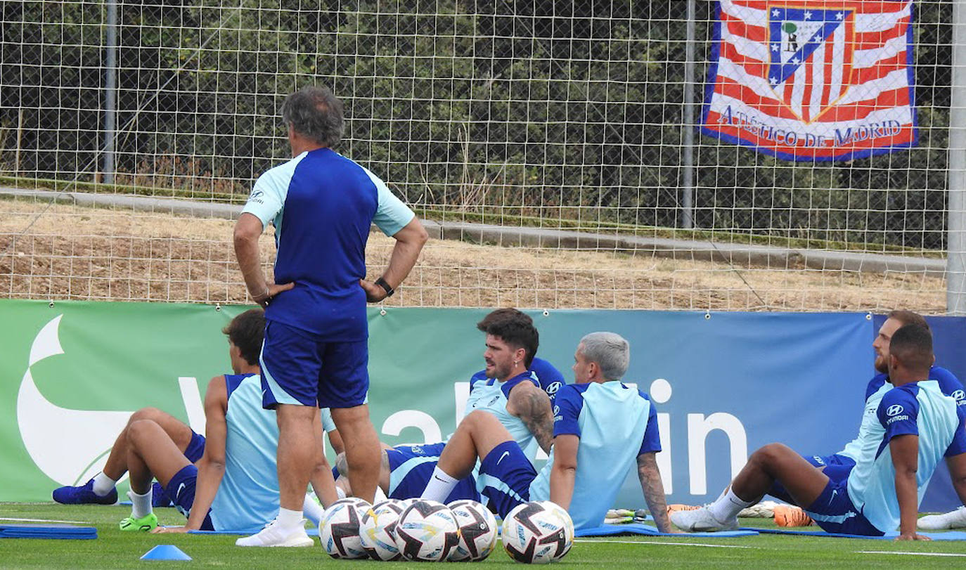 Primer entrenamiento del Atletico de Madrid en San Rafael. 