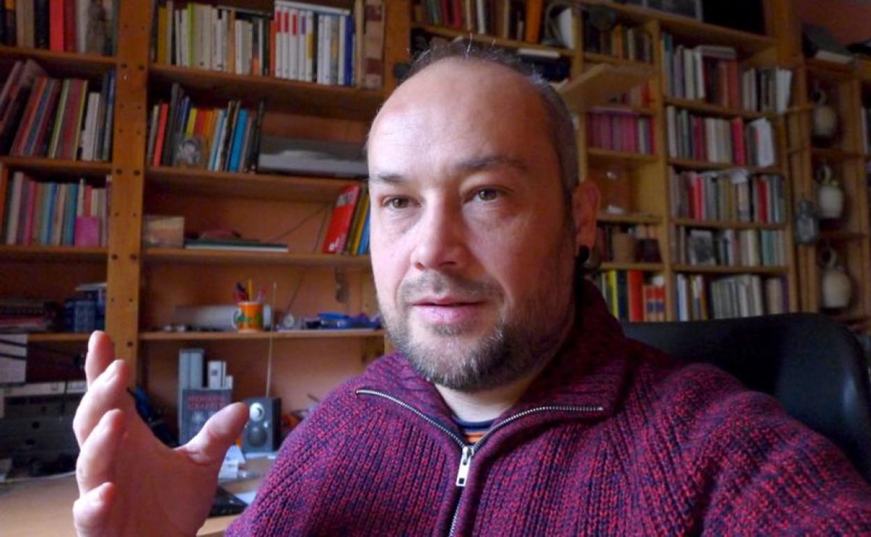 Iván Aparicio: «La ley de Memoria Democrática es insuficiente, falta el acceso a la justicia de las víctimas del franquismo»