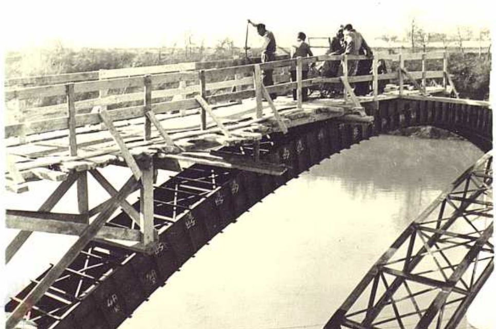 Fotos: La construcción del tercer paso sobre el Pisuerga (1953-1960)