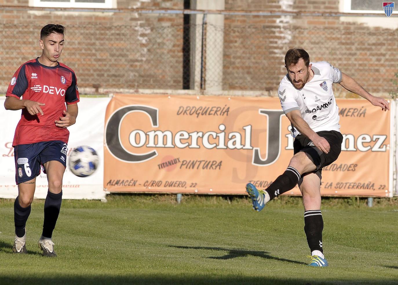 Dani Arribas, durante un amistoso de la pasada pretemporada frente al Ávila.