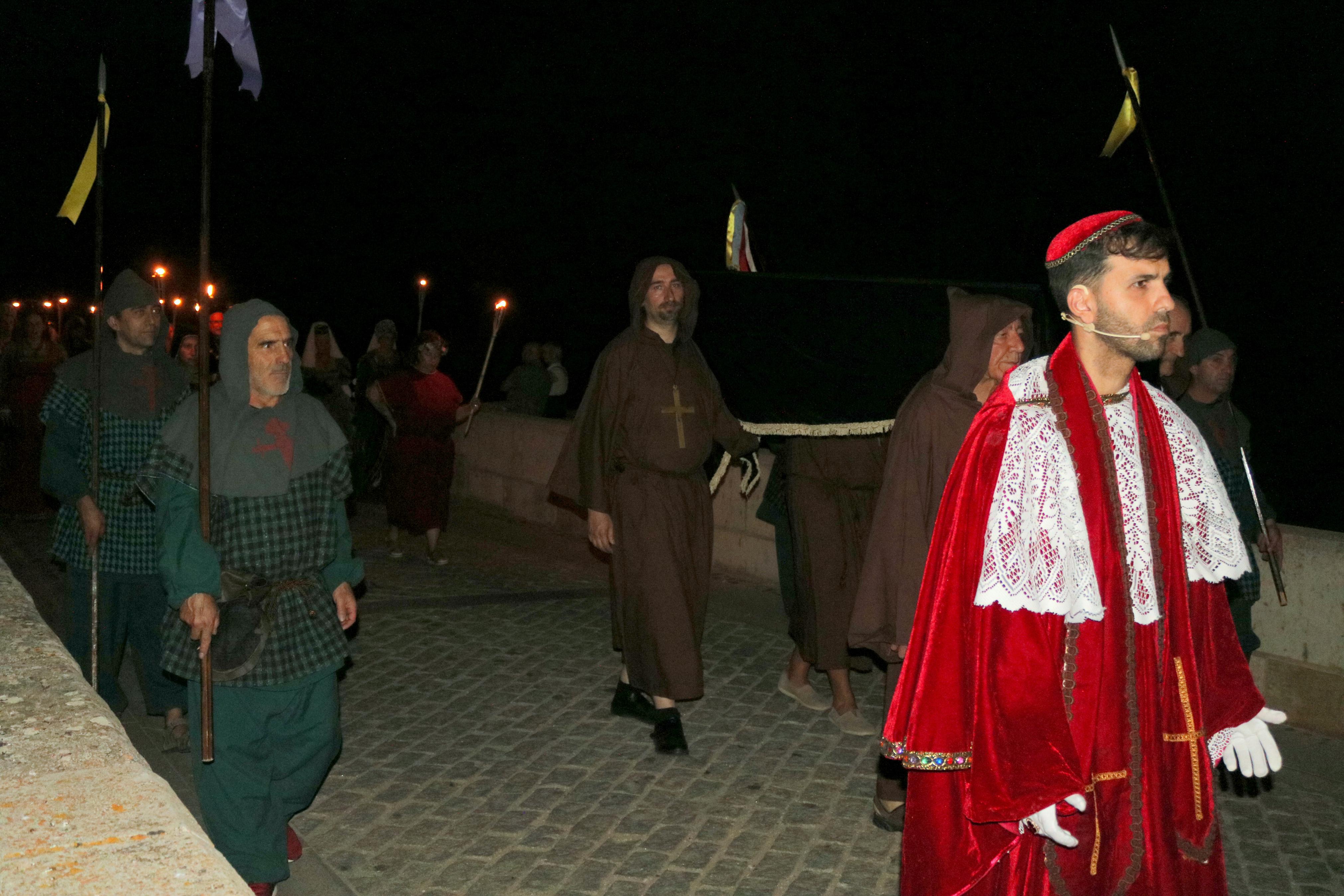 Torquemada recrea su historia con la representación del nacimiento de la infanta Catalina