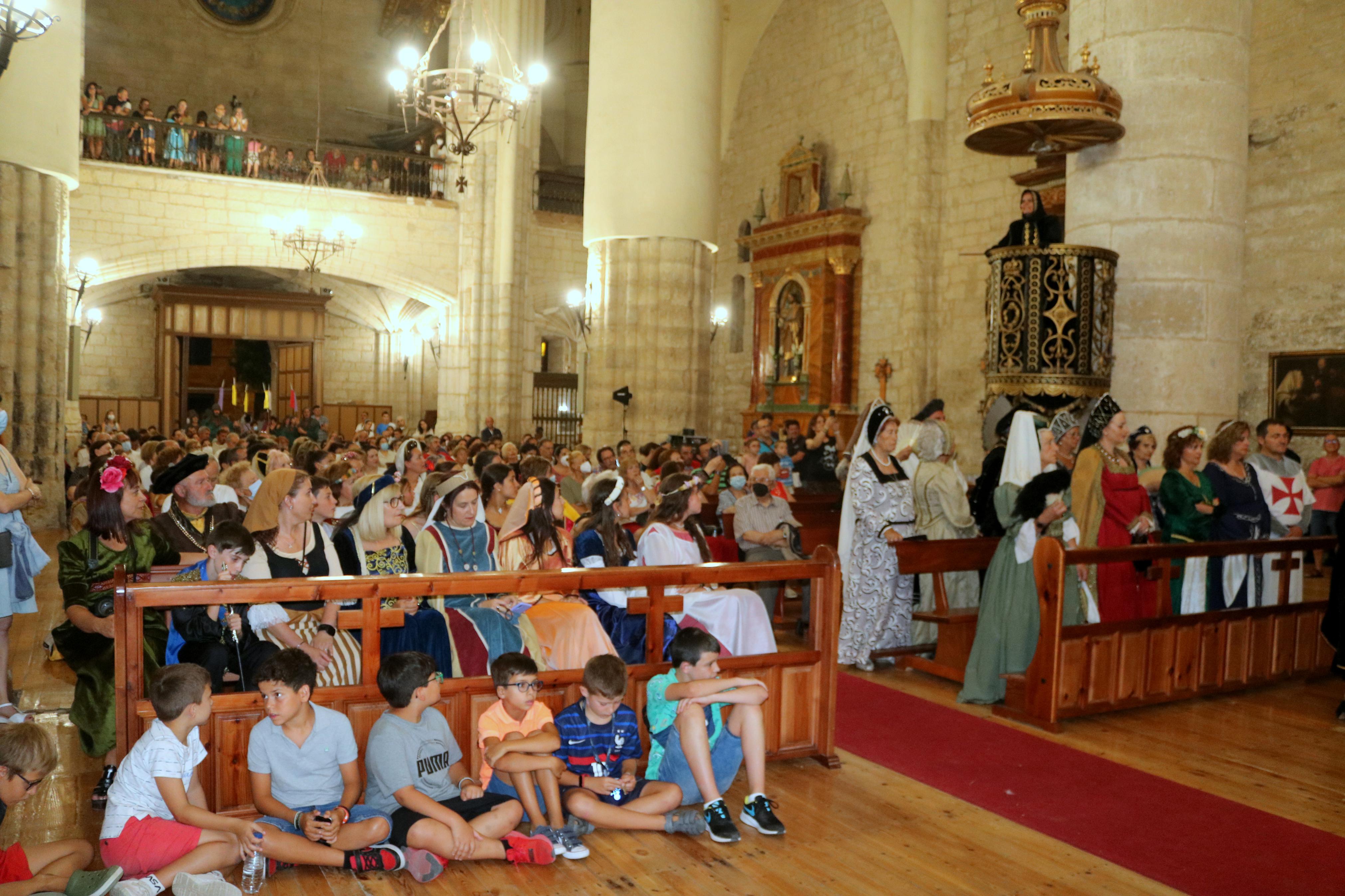 Torquemada recrea su historia con la representación del nacimiento de la infanta Catalina