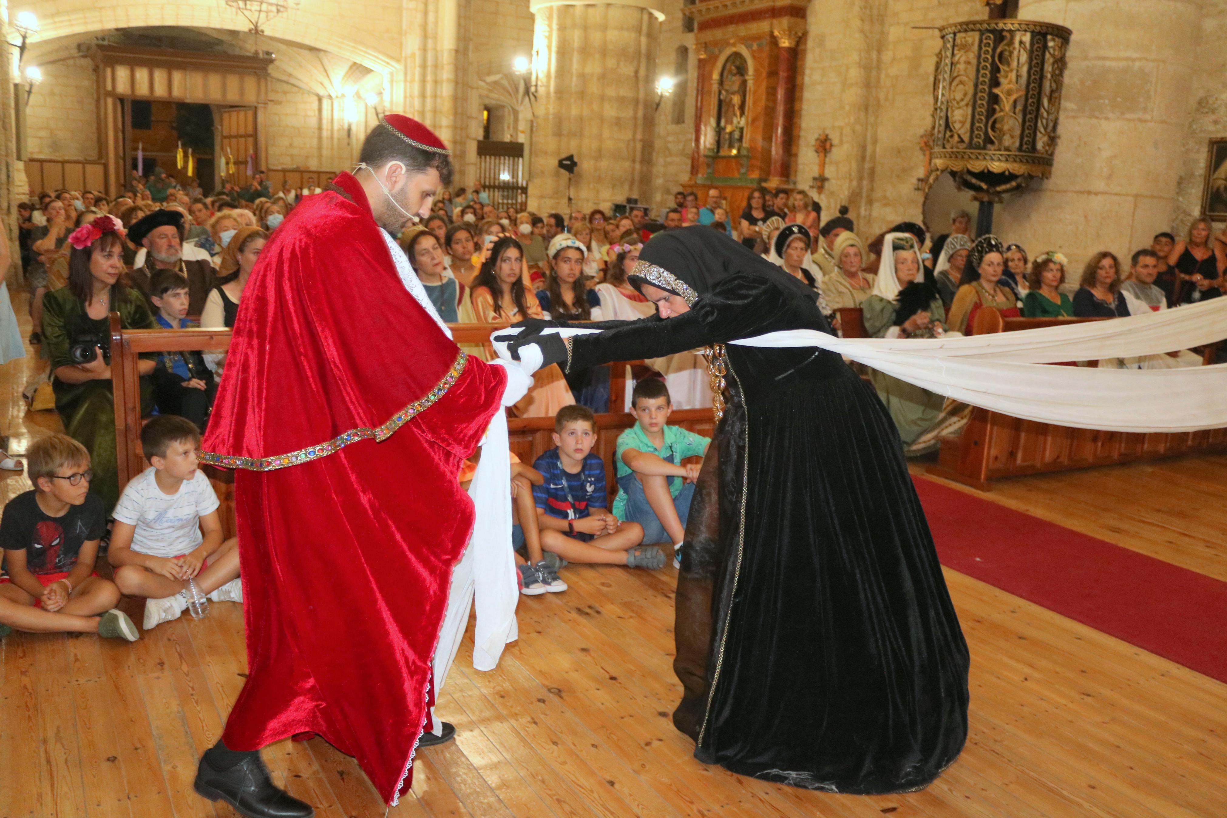 Torquemada recrea su historia con la representación del nacimiento de la infanta Catalina