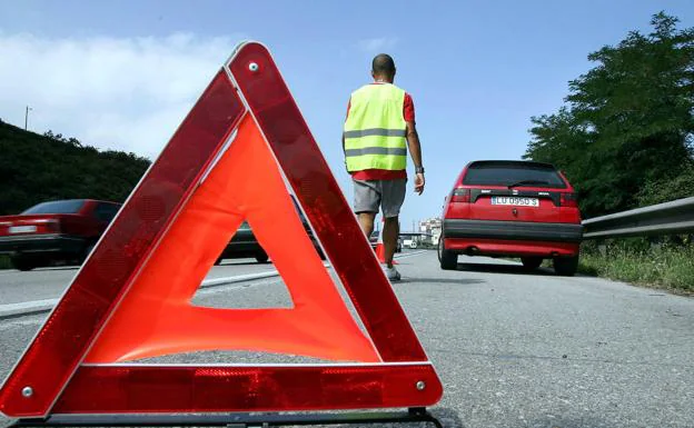 Así debes detener tu vehículo en caso de emergencia en carretera