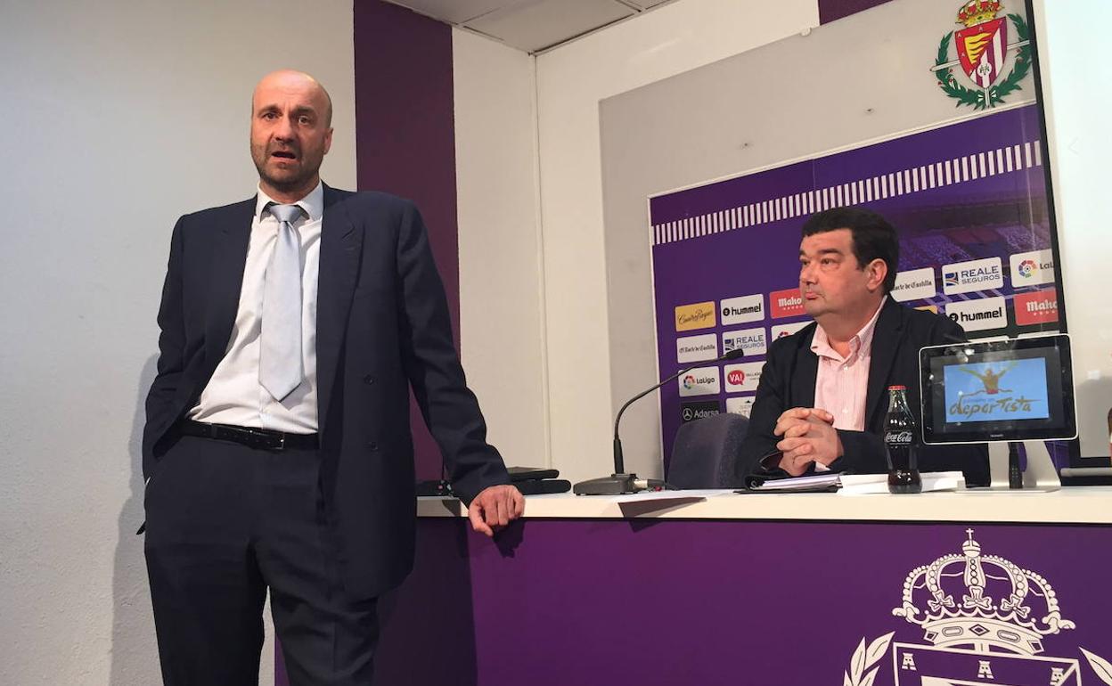 Julio Torres, en una presentación del Real Valladolid de fútbol. 