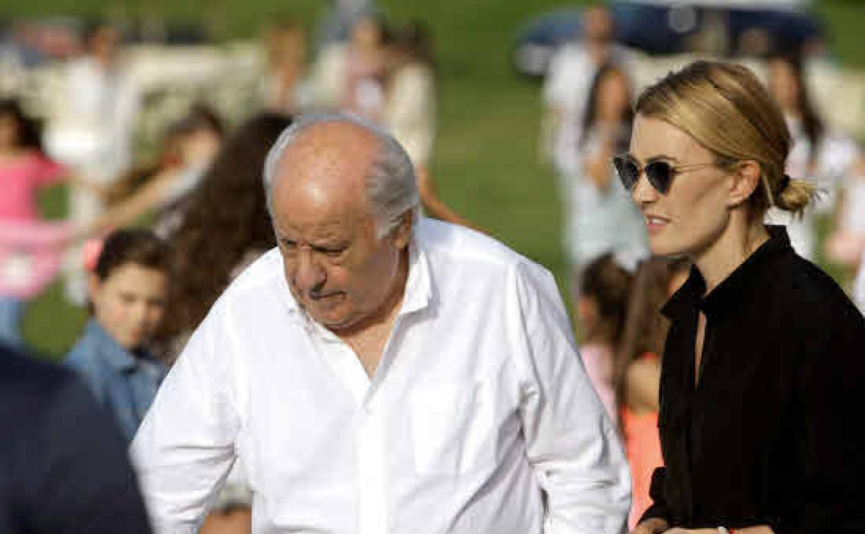 Amancio Ortega y su hija Marta Ortega. 