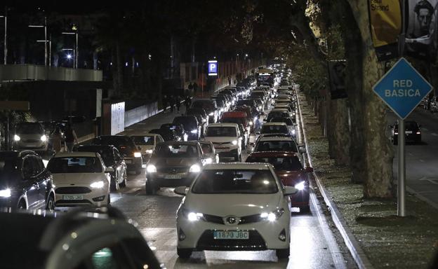 Los consejos de la DGT para conducir por la noche