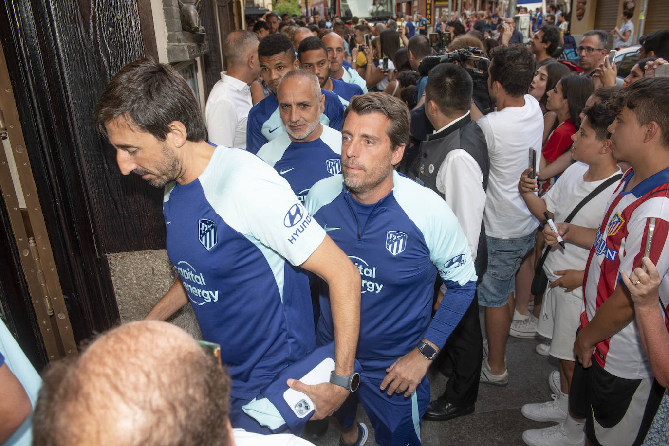 Llegada del Atlético de Madrid a Segovia.