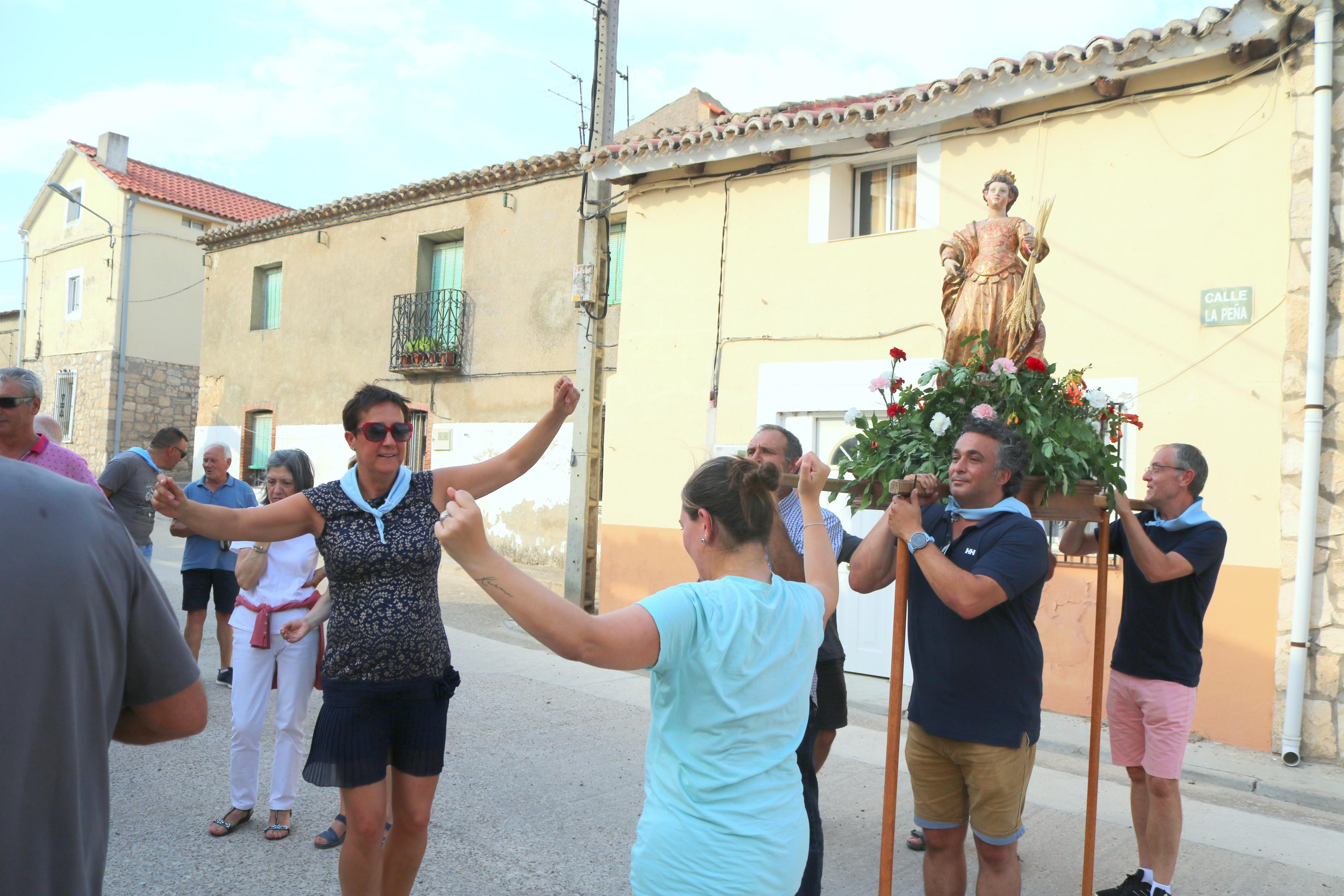 Las danzas son una de las señas de identidad de las fiestas de Villahán