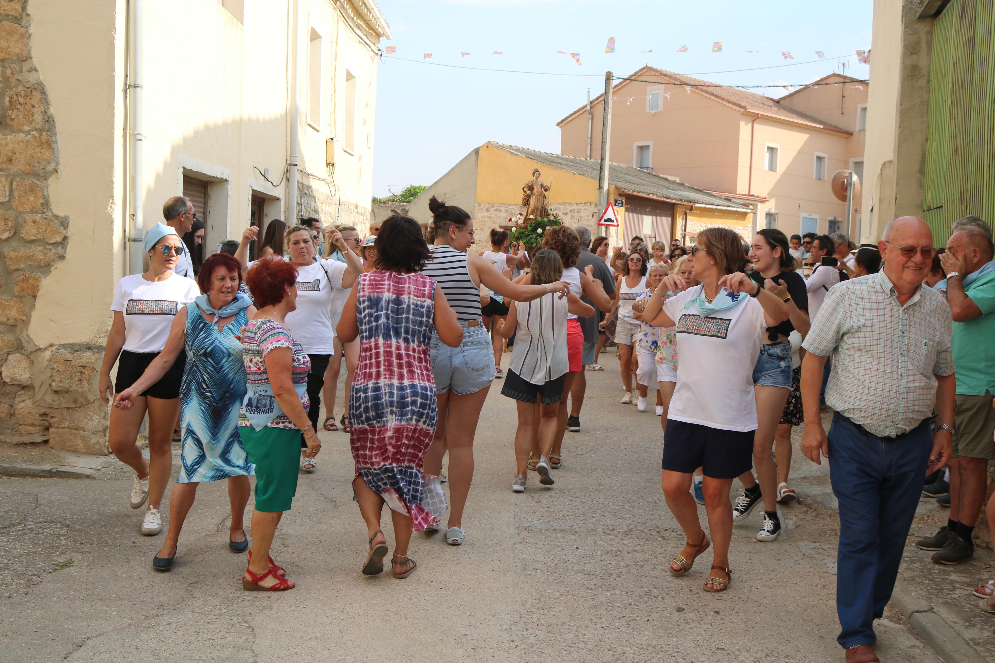 Las danzas son una de las señas de identidad de las fiestas de Villahán