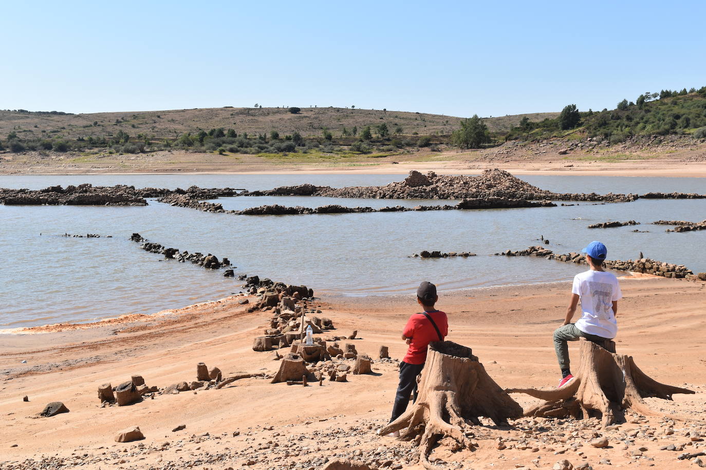 Fotos: Los pueblos inundados por el pantano de Aguilar afloran de nuevo
