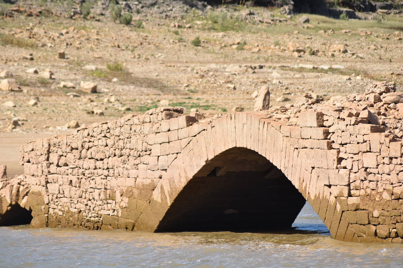Fotos: Los pueblos inundados por el pantano de Aguilar afloran de nuevo