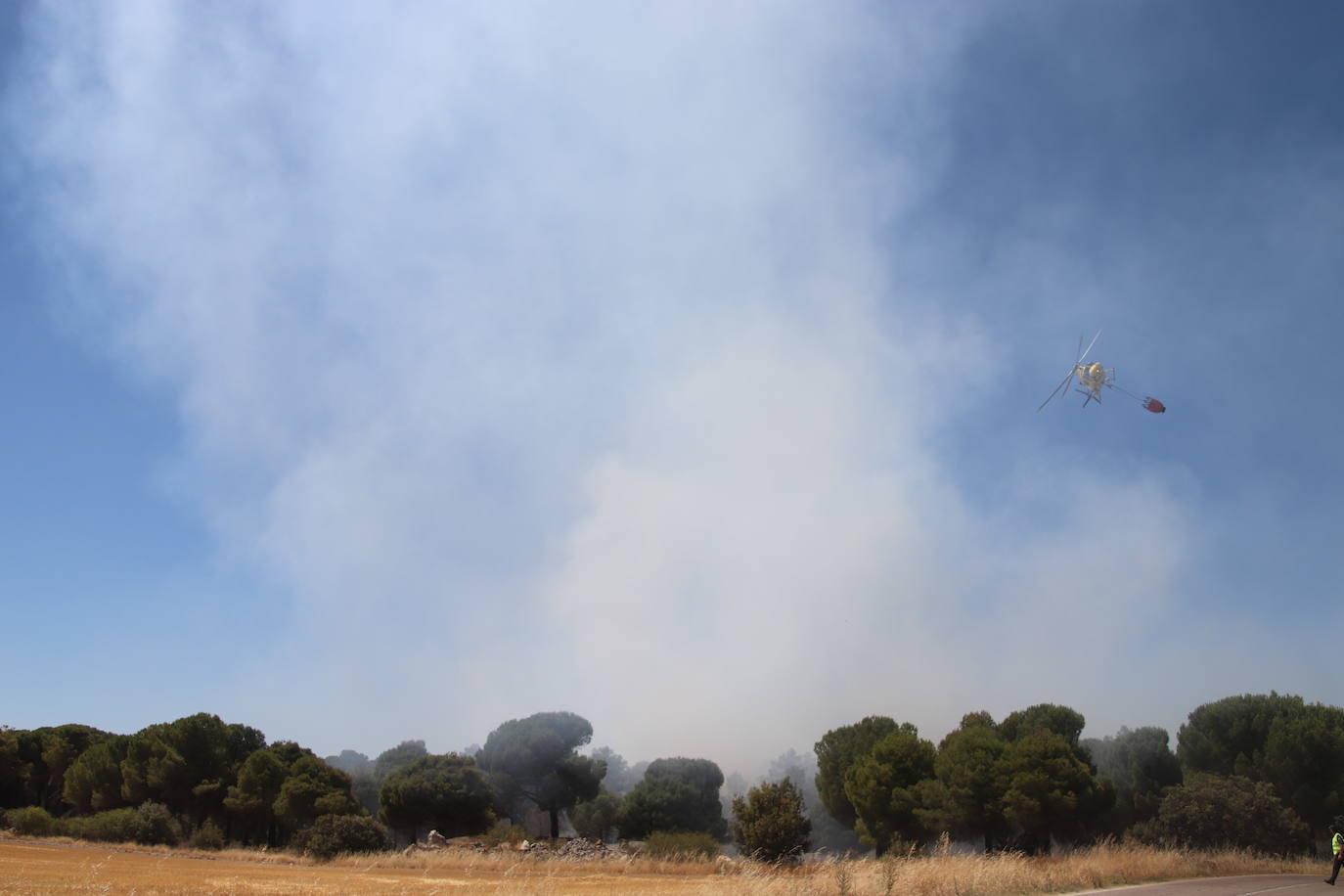 Imagen del incendio declarado en Cuéllar.
