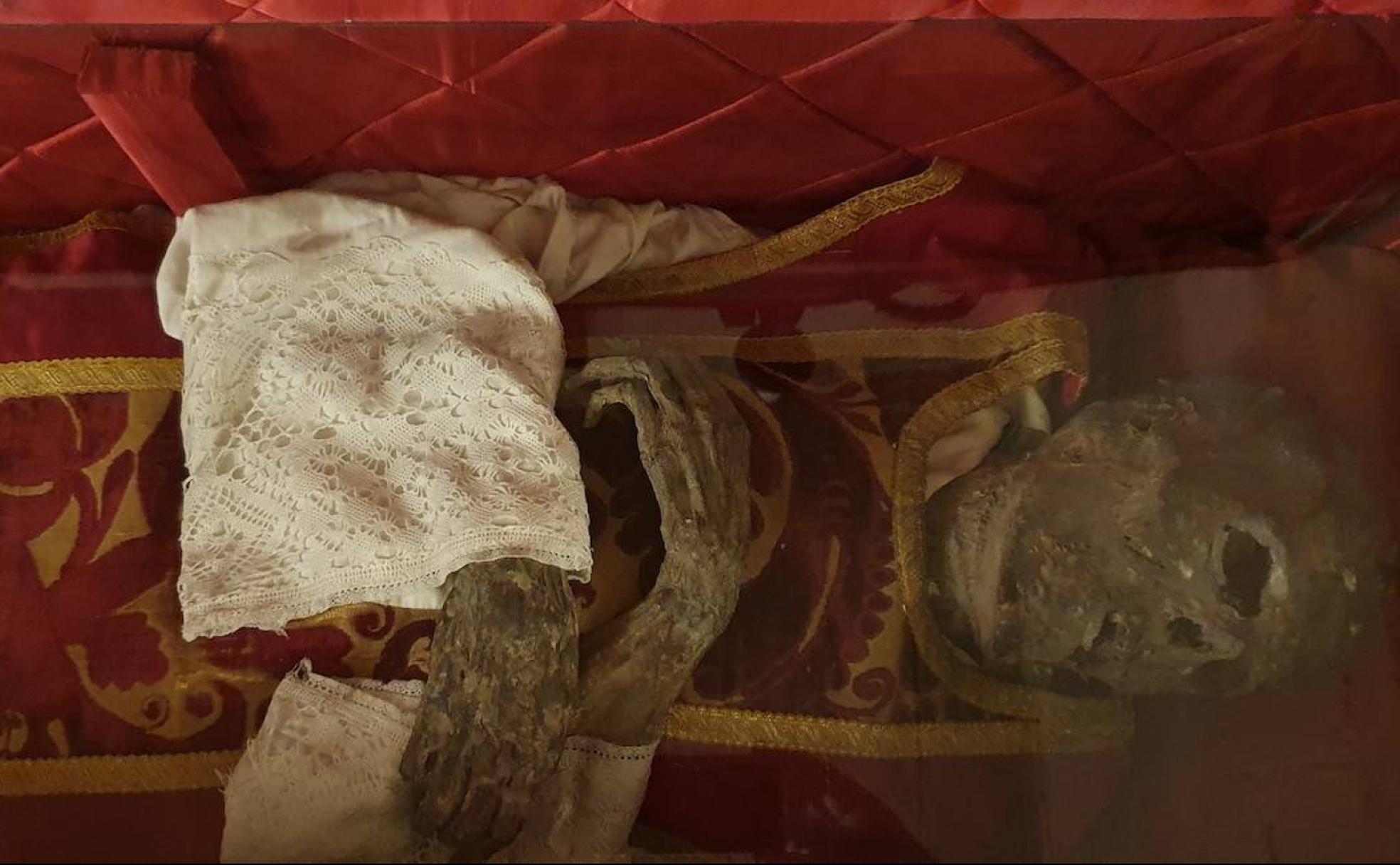 Momia del Chantre de Calahorra, custodiada en Miranda de Ebro.