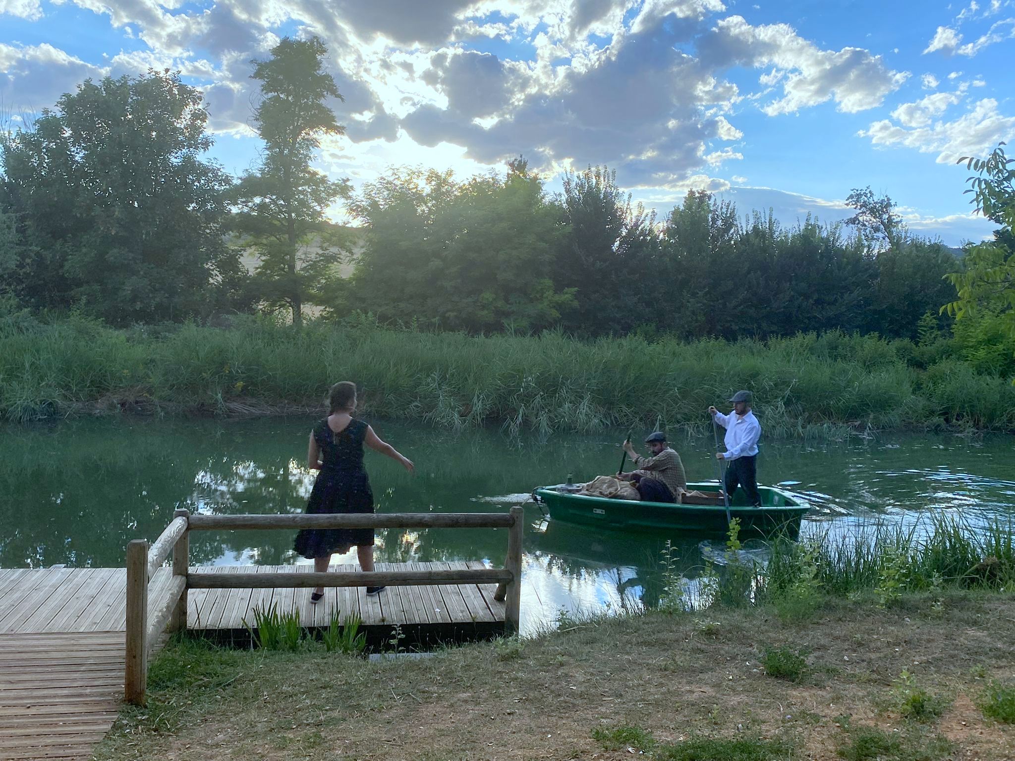 El Canal de Castilla fue el marco para la ruta teatralizada celebrada en Villamuriel de Cerrato