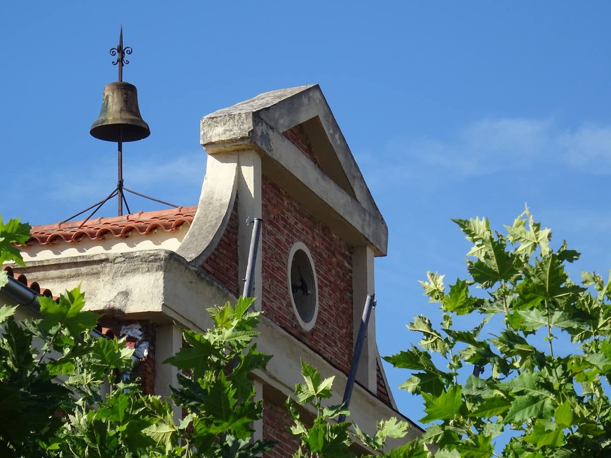 Hueco del reloj del centro cívico de San Pedro Regalado, en la plaza de Carmen Ferreiro.