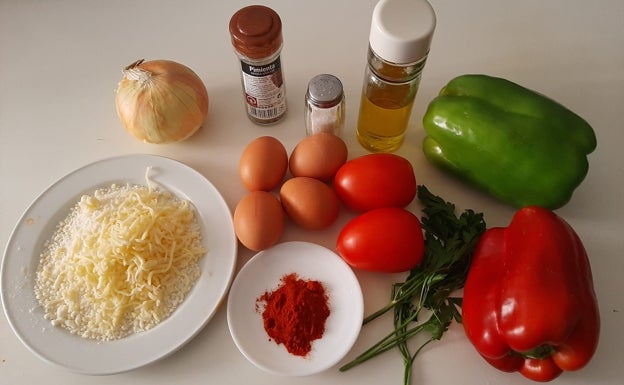 Imagen principal - Receta de huevos al estilo turco en sartén