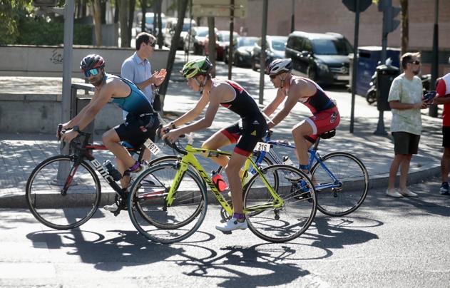 Fotos: Vigésima cuarta edición del Triatlón Ciudad de Valladolid