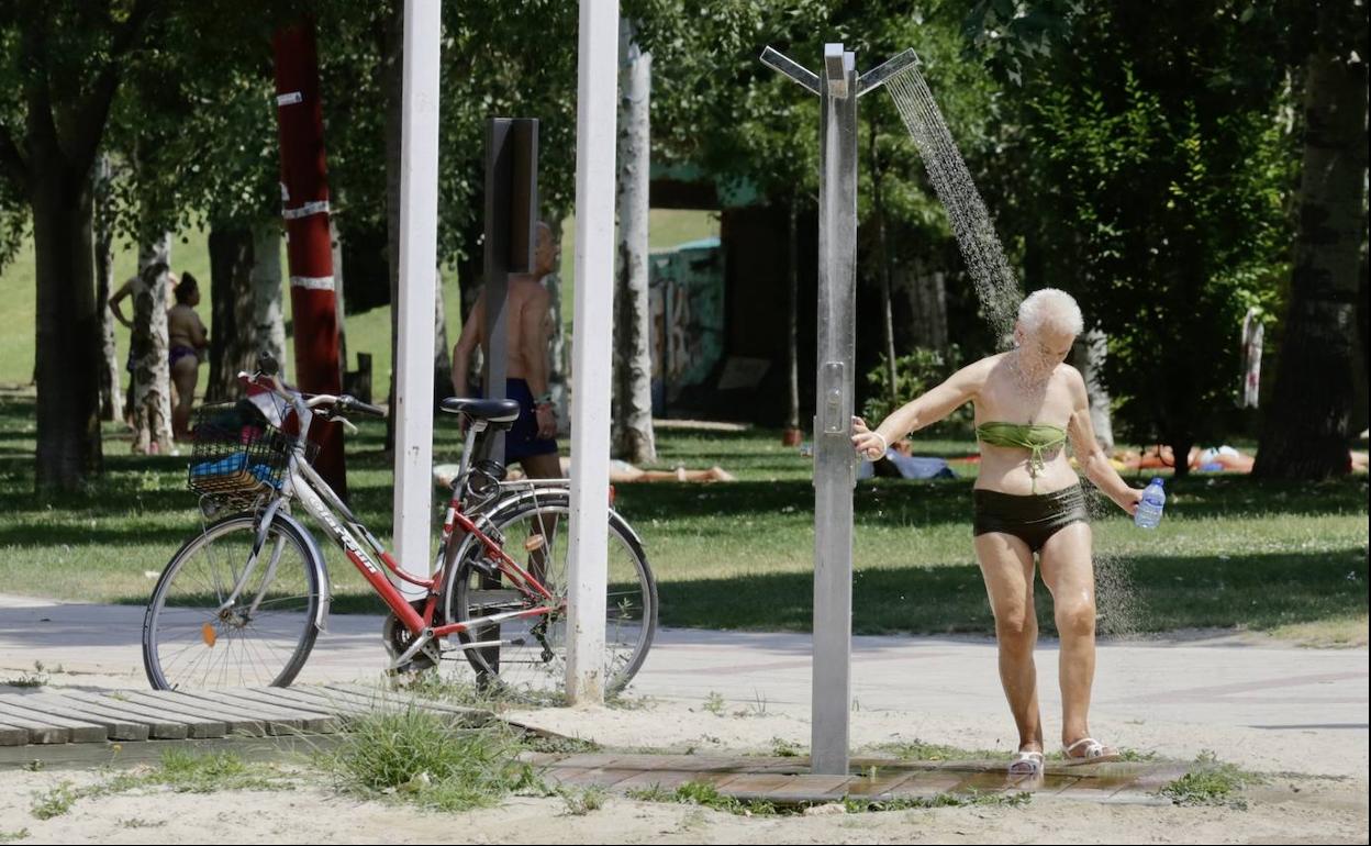 Los golpes de calor por las altas temperaturas influyen en el incremento de la mortalidad. 