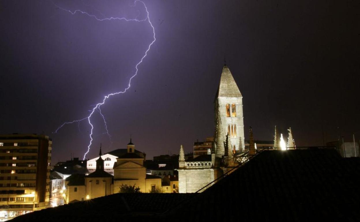 Rayo de tomenta en Valladolid. 