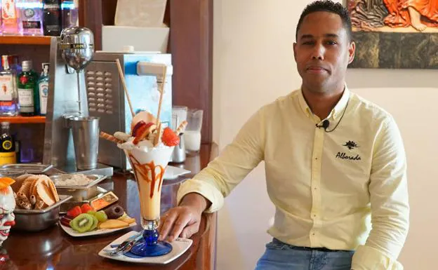 Bruno Acosta y su delicioso batido de chocolate blanco con filipinos y fruta 