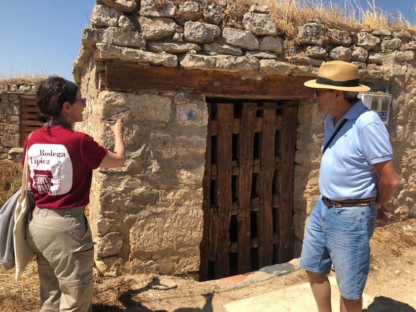 El Barrio de Bodegas de Torquemada es un reclamo turístico en la localidad