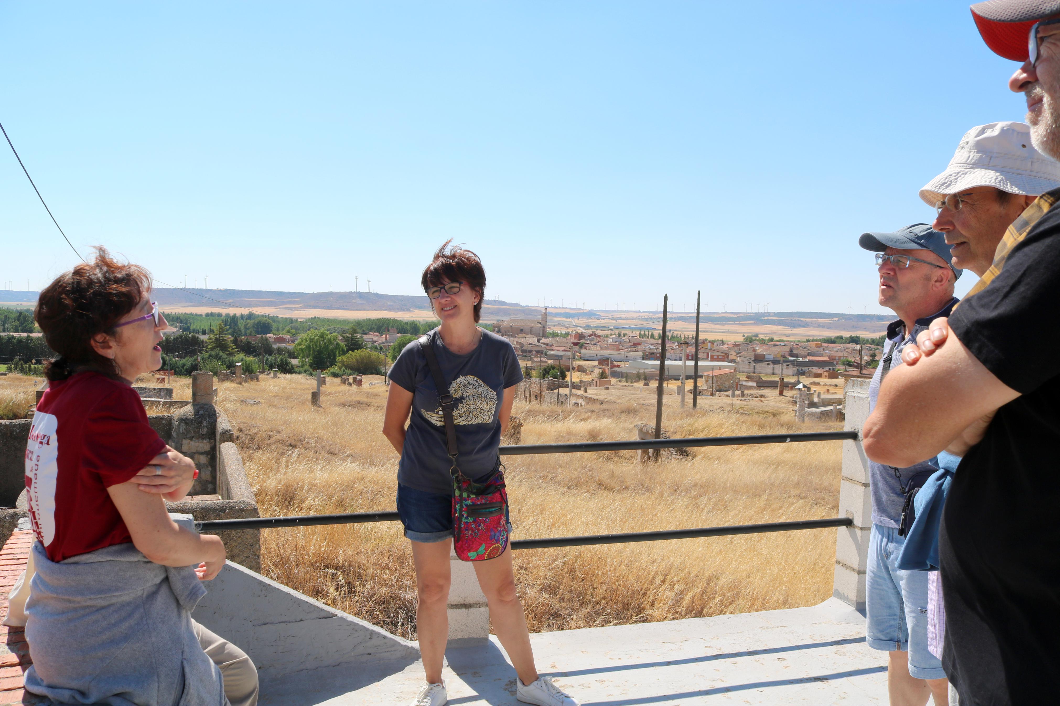 El Barrio de Bodegas de Torquemada es un reclamo turístico en la localidad