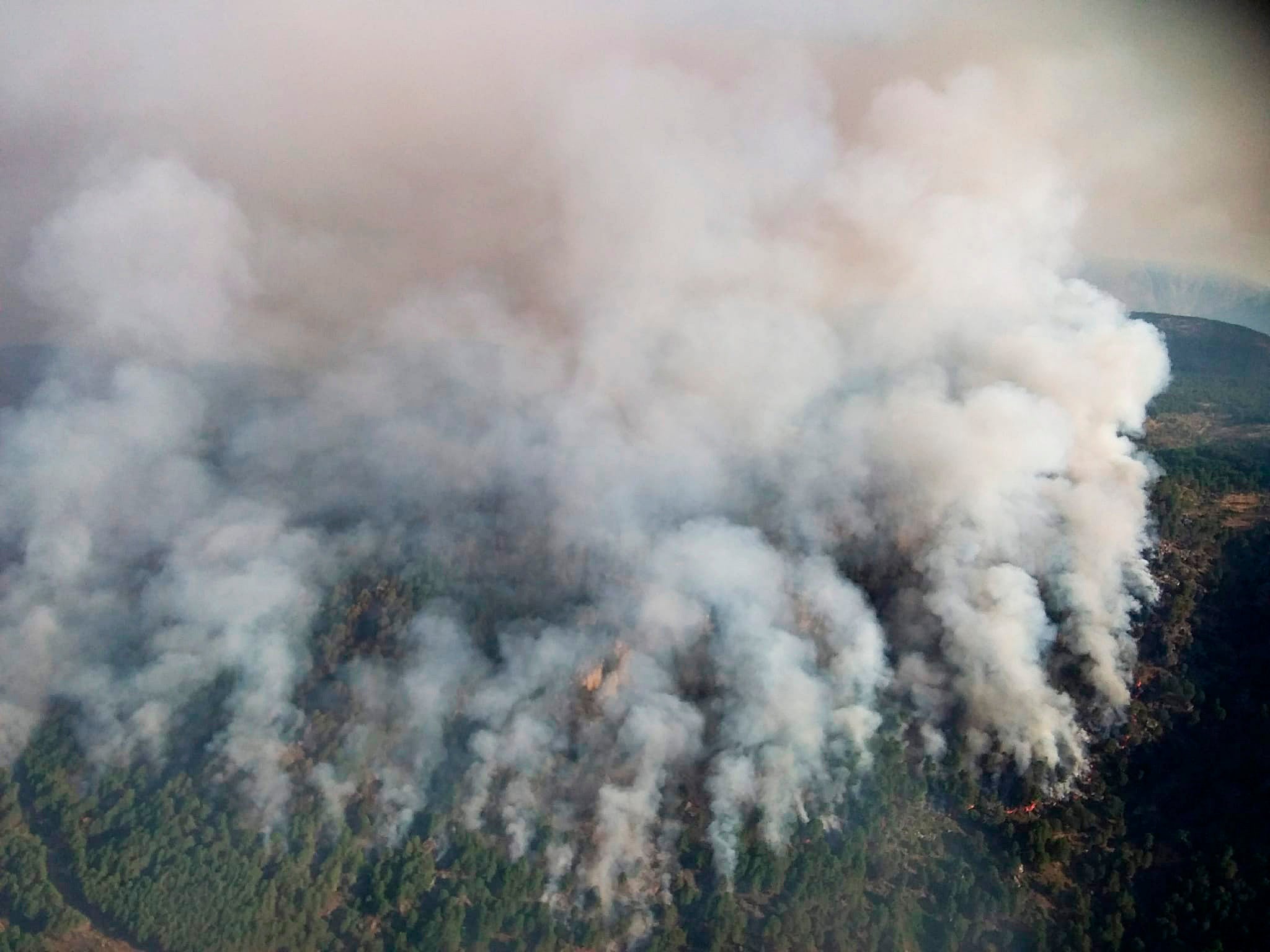 Fotos: Incendio en Santa Cruz del Valle