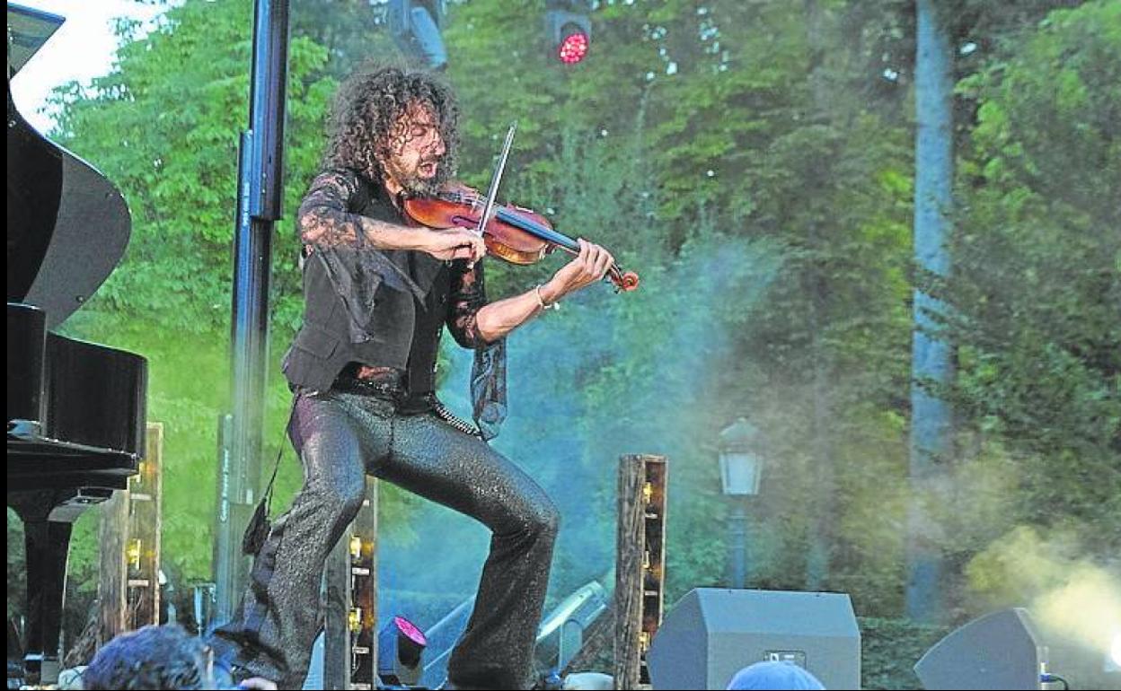 Ara Malikian durante una anterior actuación en La Granja. 