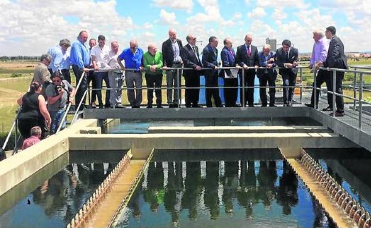 El consejero de Fomento en una visita a zona de Cabeza de Horno.