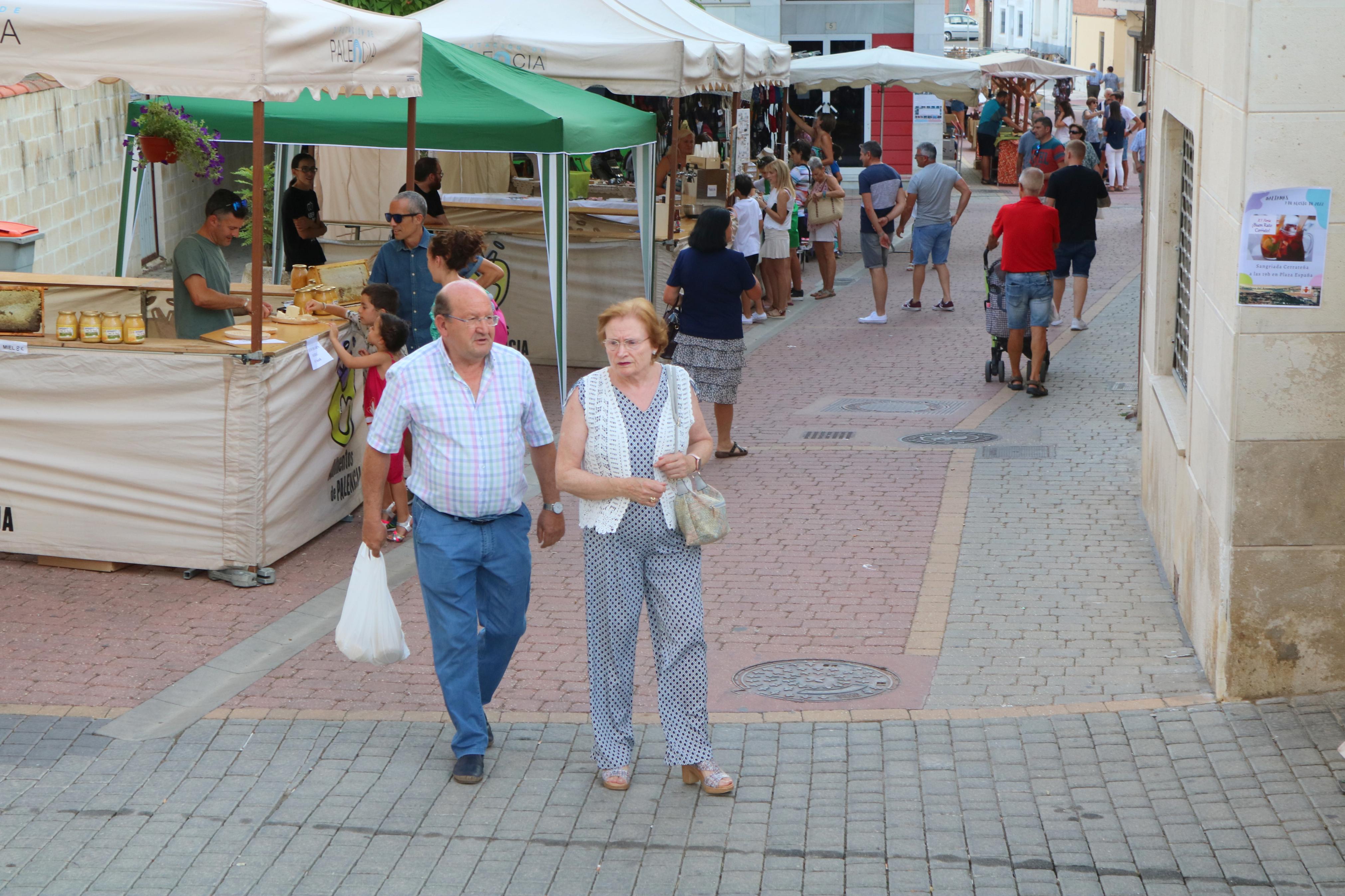 Numerosos cerrateños acudieron a la capital del Cerrato para disfrutar de una animada Feria