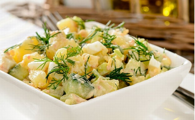 Ensalada fría de bacalao, patatas y huevo