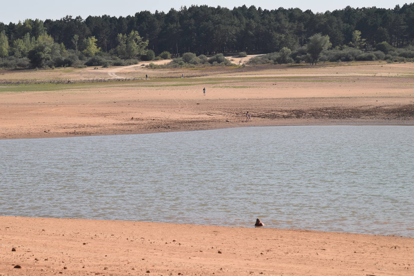 Fotos: La sequía muestra signos alarmantes en el pantano de Aguilar